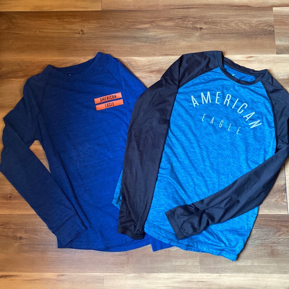 American Eagle long sleeve T-shirt’s mens XS